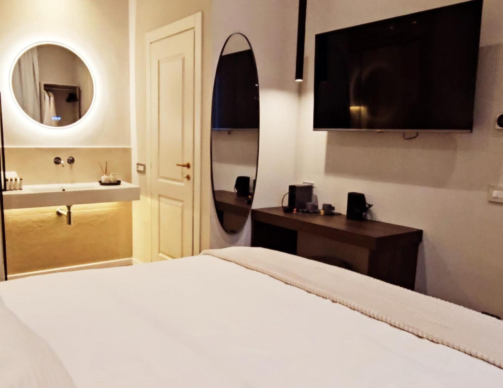 Stoa Rome Boutique Suites ภายนอก รูปภาพ